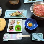 小さな旅の宿 天龍荘 - 牛鍋、アユの塩焼き、などなど