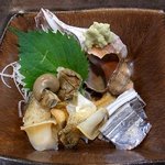 まがた - つぶ貝と、太刀魚の刺身