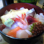 寿司処　笑楽 - 海鮮丼