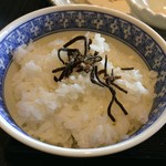 千世倭樓 潮の音 - 潮昆布を添えたご飯