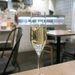 AU GAMIN DE TOKIO table - コースのスパークリング