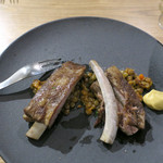 AU GAMIN DE TOKIO table - 部位はスペアリブ