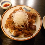 なごみ亭 - 牛すじ煮込み丼