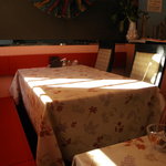 プージャ - テーブル席