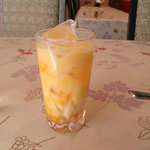 プージャ - マンゴーラッシー