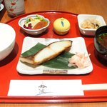 鈴波 - 銀だら定食 1620円