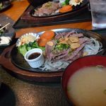 炭火焼肉 火の国 - 