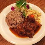 Prime - oxtail stew牛の尻尾煮込み