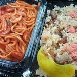 Ranchitaimu - ナポリタン¥150、鮭チャーハン¥300