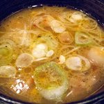 三ツ矢堂製麺 - 自慢のつけ汁。