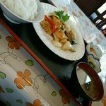 中華レストラン八宝 - 定食です