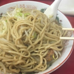 ラーメン二郎 - 天地返し 麺も太麺で味が濃ゆい
      
      
      
