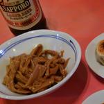 クォウライ - つまみメンマ  400円 (半分位食べた後)