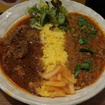 SPICY CURRY 魯珈 - 選べる２種カレー ラムカレー(ビンダル風)＋限定カレー ラムキーマカレー(山椒入り)