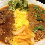 SPICY CURRY 魯珈 - 選べる２種カレー ラムカレー(ビンダル風)＋限定カレー ラムキーマカレー(山椒入り)
