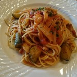 アレコ・レーノ - 茄子と海老のトマトソース。