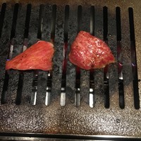 焼肉ホルモン 稲田 - お肉焼き始め