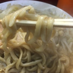 ラーメン二郎 三田本店 - ヤワ目の太麺  
                                
                                
                                