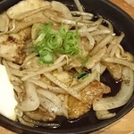 炙り牛たん 万 - 生姜焼き定食　　　　　　880円