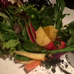 ビストロ マチュリスタ - 本日の野菜のオーケストラサラダ ¥980