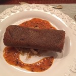 ラトリエ・ド・ギニョール・エ・マデロン - ３月ディナー　豚足と豚肩ロースと白インゲン豆の煮込み 蕎麦粉のガレット