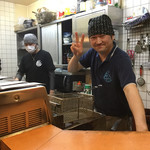 Kushishimbou - オーナー佐藤氏！左は店長！