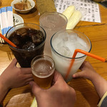 居酒や　つくし - かんぱーい❤️コーラとカルピスデカ過ぎ。