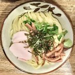 新橋 纏 - 淡麗烏賊干し塩つけ麺(大盛) 780円 のつけ麺