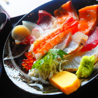 うおたけ鮮魚店やけんど 海鮮どんや_1