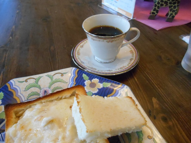 桜亭 香春口三萩野 カフェ 食べログ