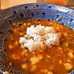 担担麺の掟を破る者 - 汁なし担担麺（〆のひとくちご飯）