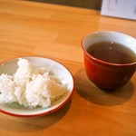 担担麺の掟を破る者 - 汁なし担担麺（〆のひとくちご飯、〆の鰹出汁）