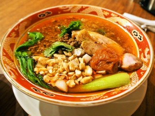 人類みな麺類 などを運営するunchi株式会社がプロデュースする 世界一忙しいラーメン屋 が1周年を記念した期間限定ラーメンを提供します Unchi株式会社のプレスリリース