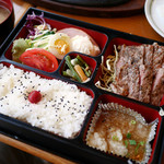 レストラン タカセ - タカセステーキ弁当 ¥980
