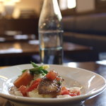 小木曽食堂 - サーモンのポアレ　フレッシュトマトソース（ランチ）