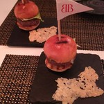 BEYOND B.B - 美味しさがこのチイサナ世界に、ギュット！