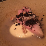 PATH - 甘酒でマリネした豚のロースト 蛤出汁のソース