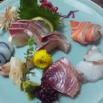 刺身盛り合わせ