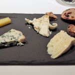 CROWN - フランス産熟成フロマージュ