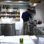 和食なない - オープンキッチン