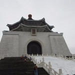 潮江燕潮廣海鮮餐廳 - 市内観光後の食事は日本でも有名な婦人雑誌に取り上げてあった事もあり皆が行きたいというのでランチはこちらのお店を皆で利用させていただきました。
      