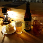 キャンプバー・ランタン - 山ちゃんはビール、シンデレラはジンジャーエール