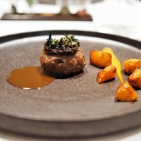 Takumi - 仔羊のハンバーグ　黒にんにくのピュレ　ローズマリーとケッパー
