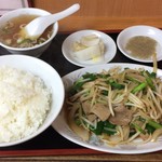 中華 兆徳 - レバーニラ定食780円に
