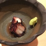 鮨 さいとう - 蛸（佐島）の桜煮