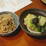 初代　おかわりや  - おばんざい(切り干し大根&白菜)