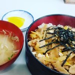 食事処　弁慶 - 親子丼(税込600円)