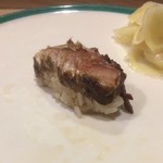 うを徳 - 尾鷺 鰤 藁焼き（握り）