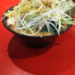 ラーメン 厚木家 - こっちが 大盛りです(笑)