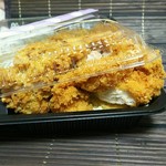 ランチタイム - 蓋が閉まりません(笑)